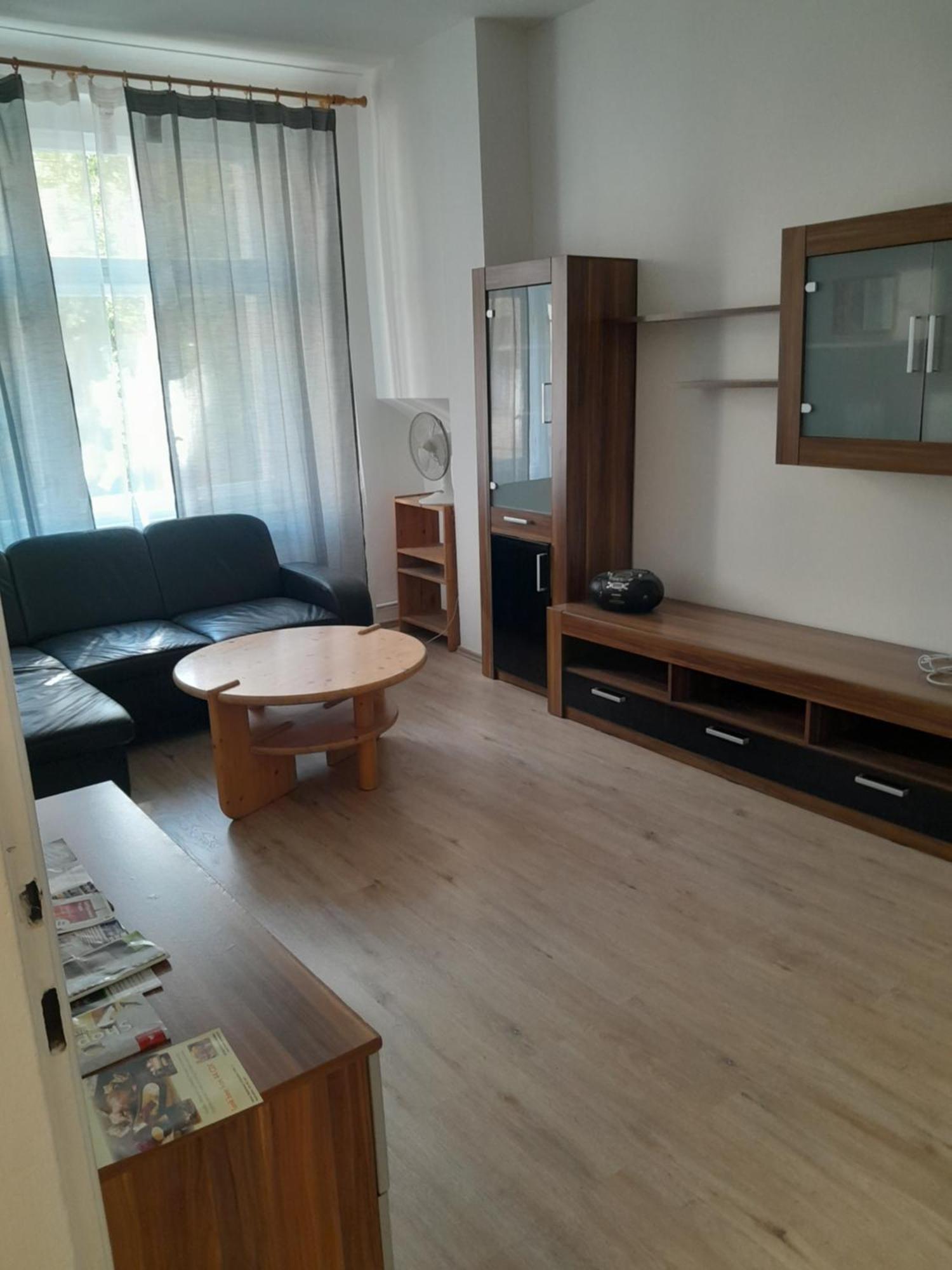 Lubert Apartmany S.R.O Prag Exterior foto