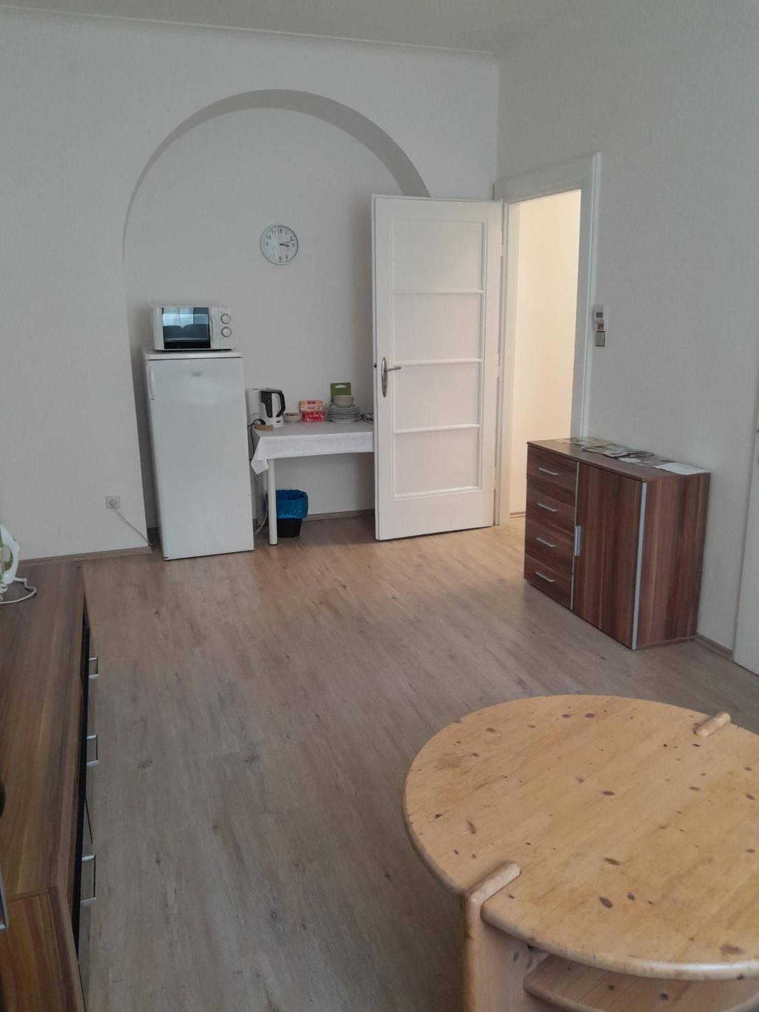 Lubert Apartmany S.R.O Prag Exterior foto
